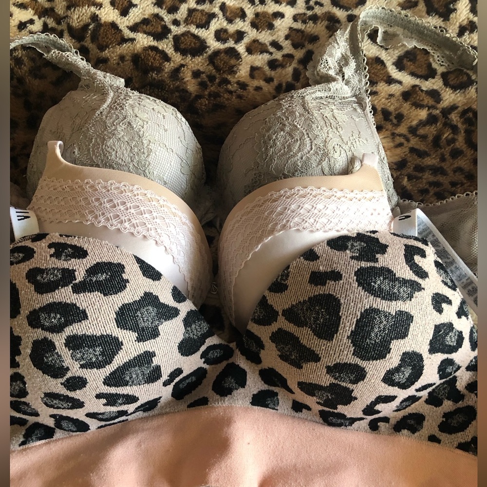 Lots of 3 Victoria Secrets Bra 34B Medium